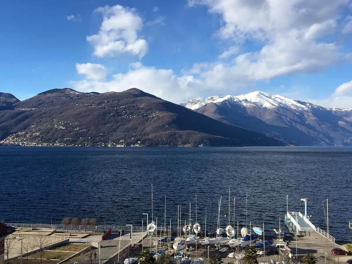 Appartement Attico Palazzo Di Vetro à Luino